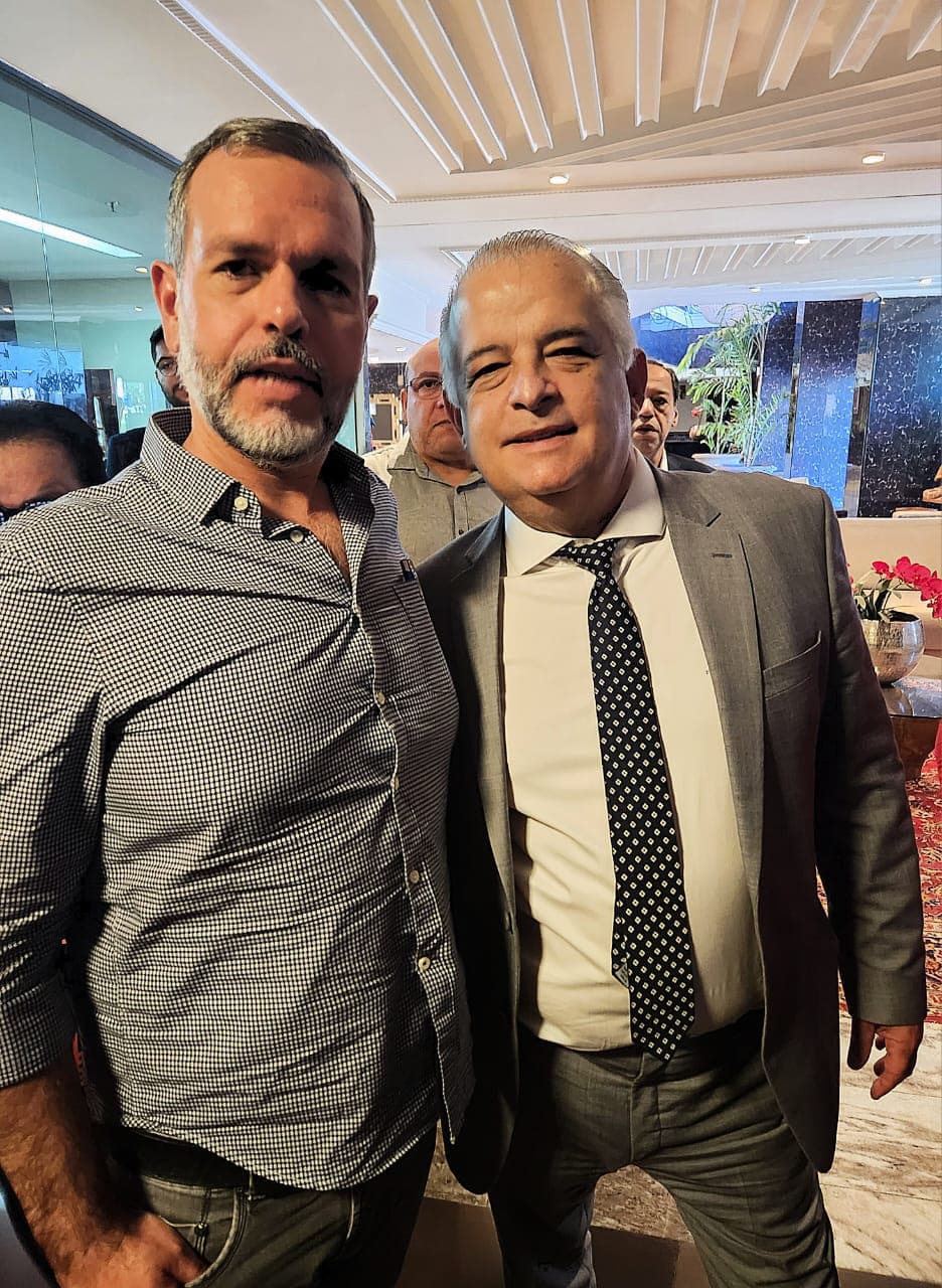 Deputado Requião Filho recebe pauta dos trabalhadores portuários na Assembleia do Paraná